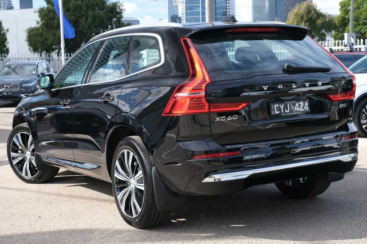 Volvo  UZ MY23 Ultimate B5 AWD Bright