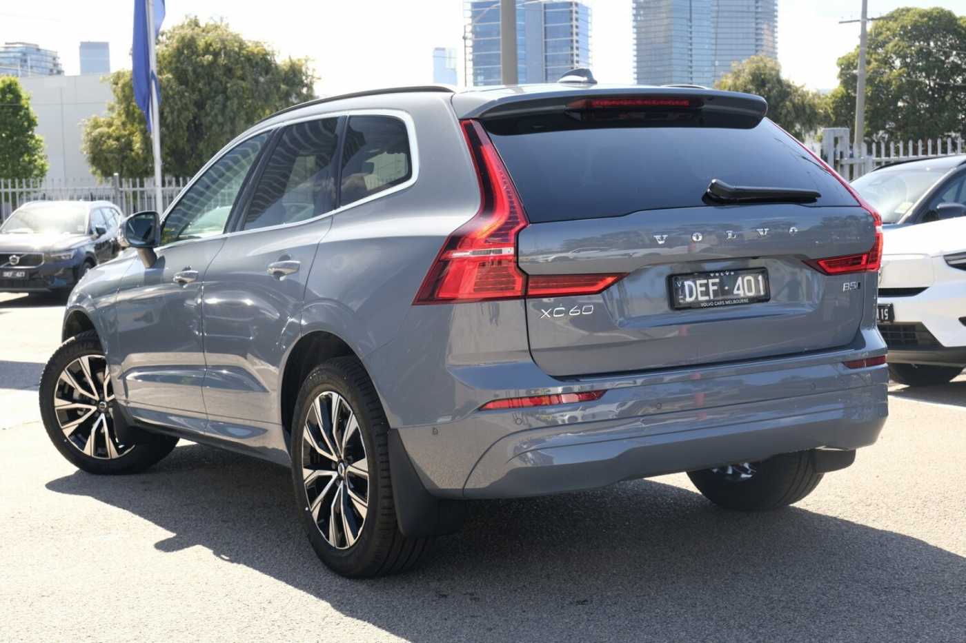 Volvo  XC60 Plus, B5 Mild Hybrid, Petrol