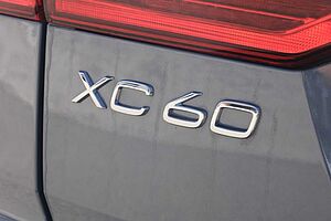 Volvo  XC60 Plus, B5 Mild Hybrid, Petrol